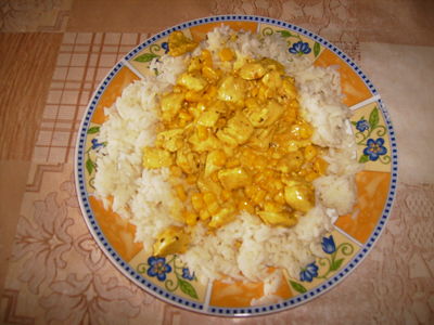 Ryż z żółtym sosem
