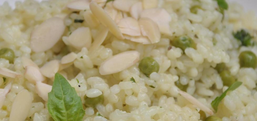 Risotto z groszkiem i migdałami (autor: azgotuj)