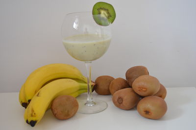 Koktajl z bananem i kiwi