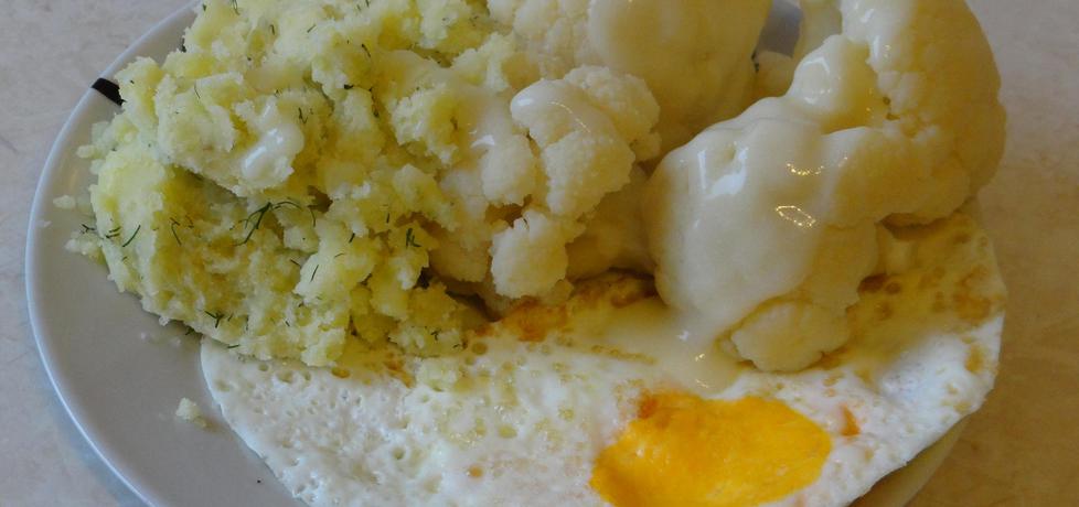 Kalafior gotowany na parze z jajkiem sadzonym (autor: kasnaj ...