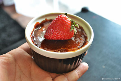 Truskawkowy crème brûlée