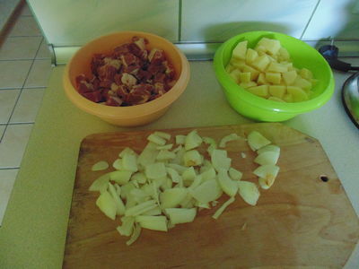 Karkówka z ziemniakami i cebulką