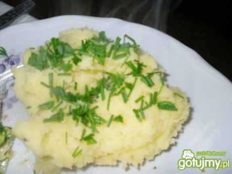 Przepis  ziemniaki z masłem i szczypiorkiem przepis