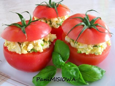 Przepis  pomidory faszerowane jajkiem przepis