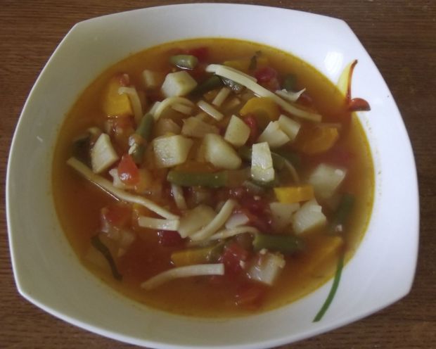 Przepis na zupa warzywna z pomidorami