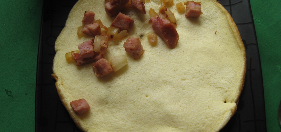 Puszysty omlet z szynką i cebulką (autor: hahanka)