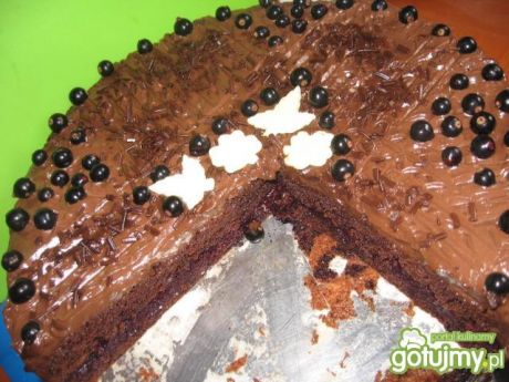 Przepis  tort czekoladowo-porzeczkowy przepis