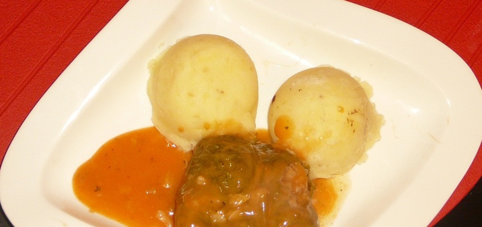 Gołąbki polane sosem podane z ziemniakami (autor: elizat ...