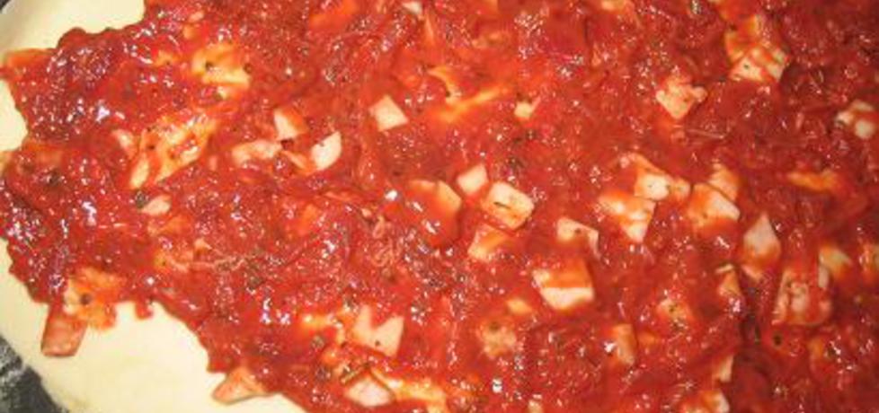 Piiza z sosem pomidorowym i słoniną (autor: dorlil)