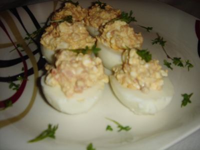 Jajka faszerowane łososiem i serkiem wiejskim
