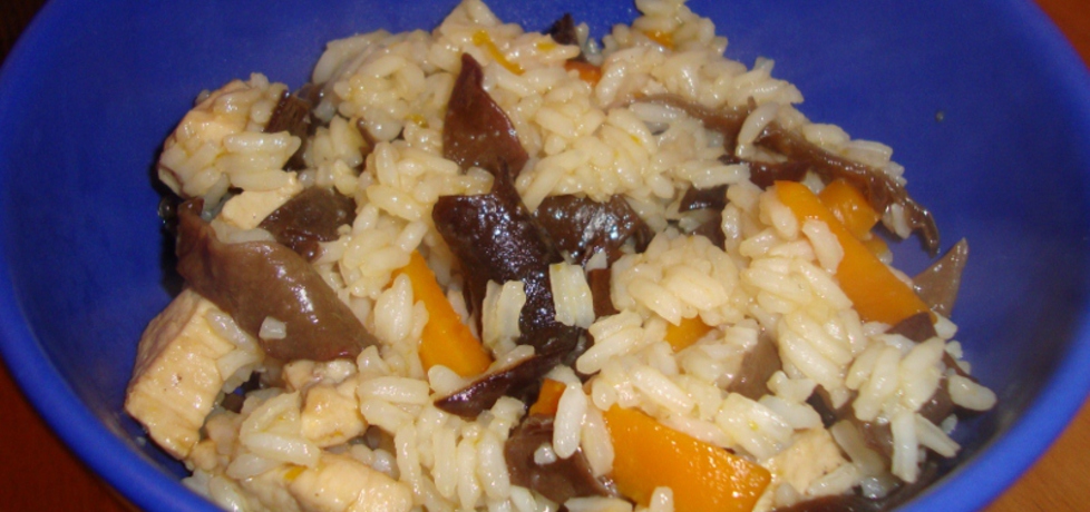 Ryż z kurczakiem, grzybami mun i marchewką (autor: bami ...