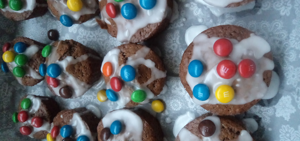 Muffinki z cukierkami :) (autor: norweska20)