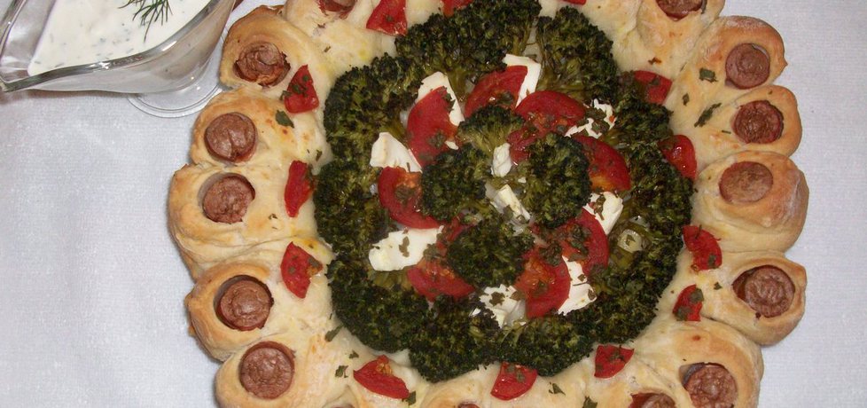 Drożdżowy wianek a'la pizza (autor: elka72)