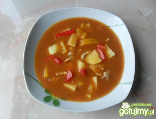 Zupa gulaszowa z ziemniakami  przepis kulinarny