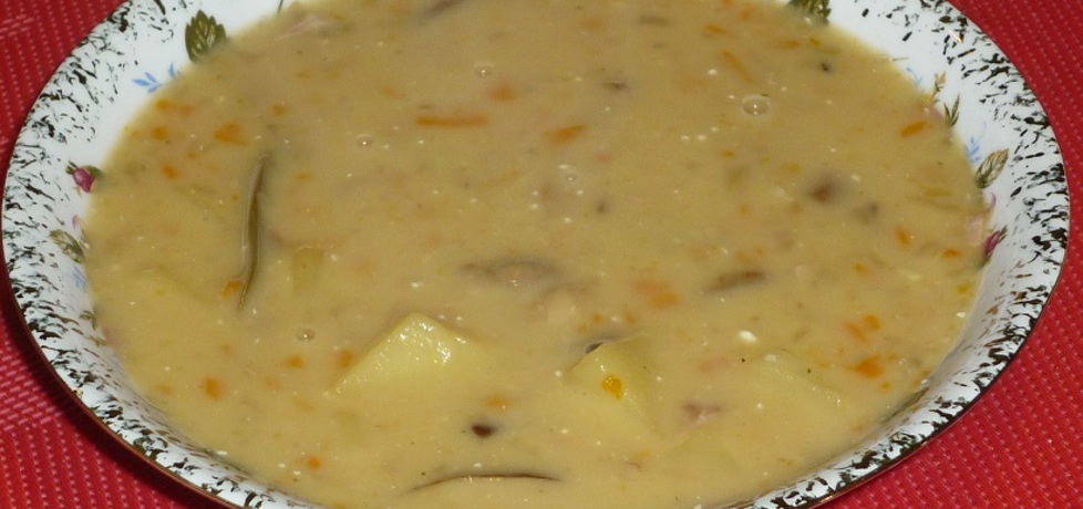 Zupa grzybowa z mięsem i warzywami (autor: wafelek2601 ...