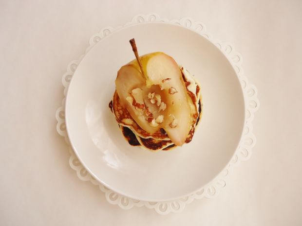 Przepis  orzechowe placuszki z ricotty z jabłkiem przepis