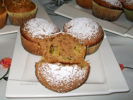 Przepis  cynamonowe muffinki z rabarbarem przepis