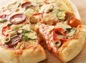 Pizza jak z pizzerii  prosty przepis i składniki