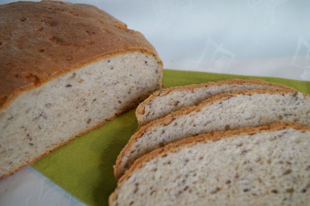 Przepis  chleb drożdżowy z serkiem wiejskim przepis
