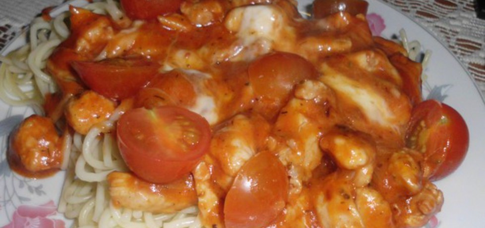 Spaghetti z mozzarellą i kurczakiem (autor: magdus83 ...
