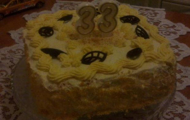 Przepis  urodzinowy tort z ajerkoniakiem przepis