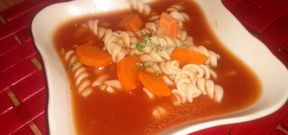 Zupa pomidorowa ze świderkami (autor: milka100)