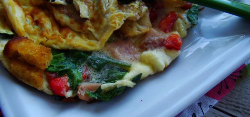 Śniadaniowy omlet z grzankami i warzywami (autor: iwa643 ...