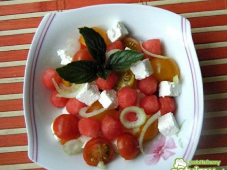 Przepis  sałatka z pomidorków, arbuza i sera przepis