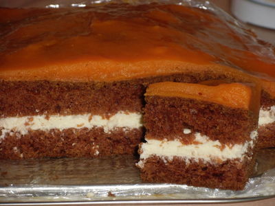 Ciasto marchewkowe z polewą marchewkową