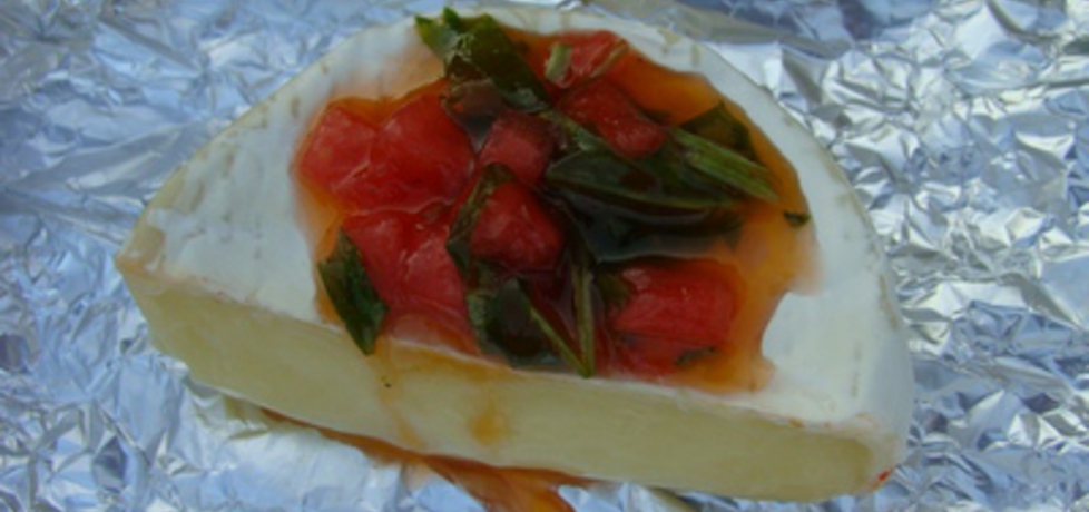 Camembert z salsą arbuzową (autor: paulina2157)