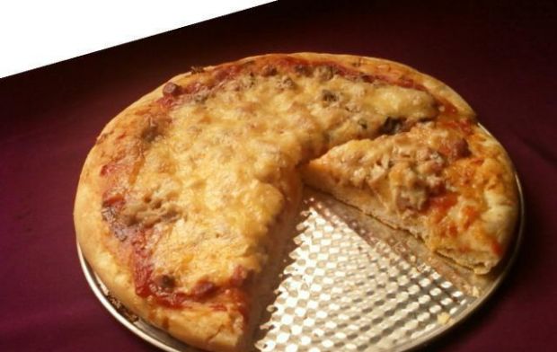 Przepis  pizza na cienkim cieście szybka i pyszna przepis