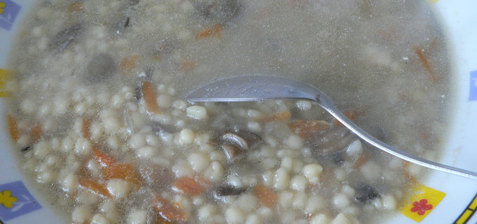 Pieczarkowa zupa z zacierką (autor: goofy9)