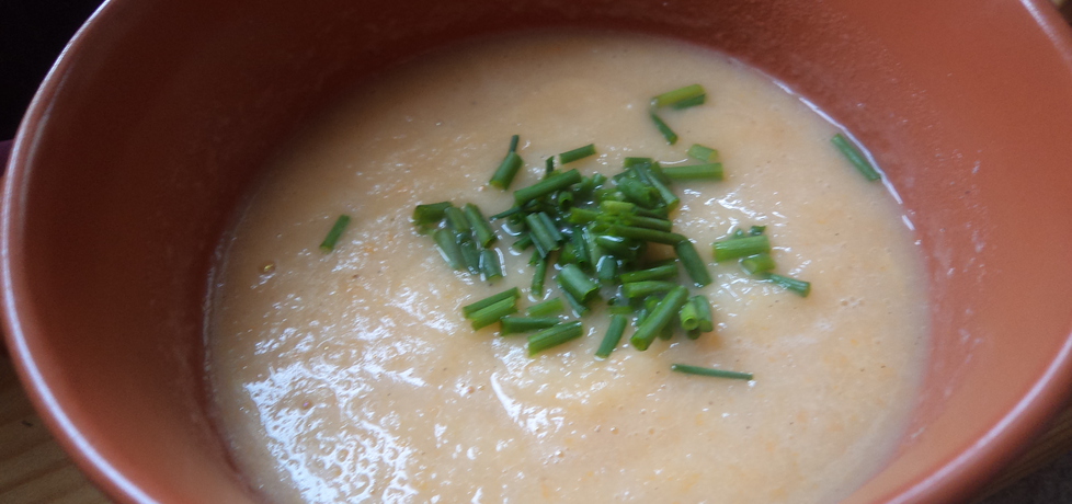 Zupa krem z kalarepy zaserwowana z cebulką zieloną :) (autor ...