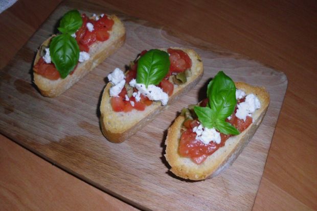 Kuchnia włoska: grzanki we włoskim stylu
