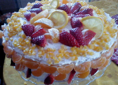 Tort z masą serową i owocami