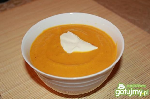 Rozgrzewająca zupa z dyni (kremowe)