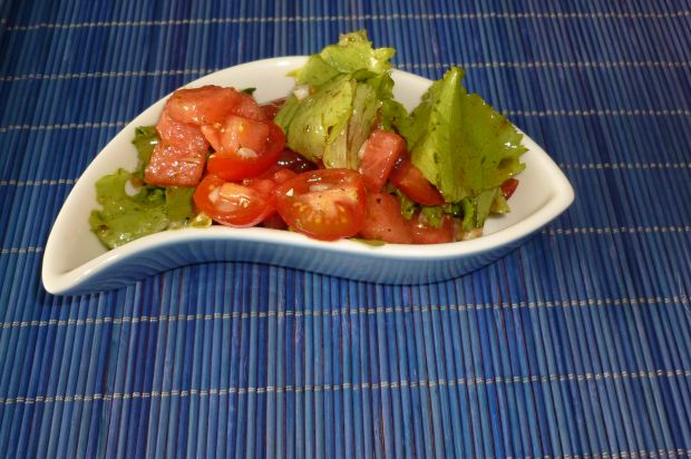 Przepis  sałata z arbuzem i pomidorami przepis