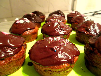 Piernikowe muffinki z czekoladą