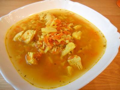 Zupa kalafiorowa z kaszą pęczak