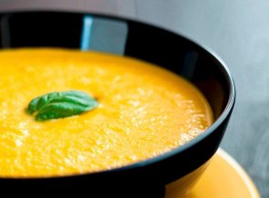 Zupa marchewkowa z imbirem  prosty przepis i składniki