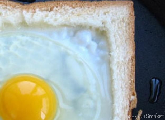 Jajka w tostach