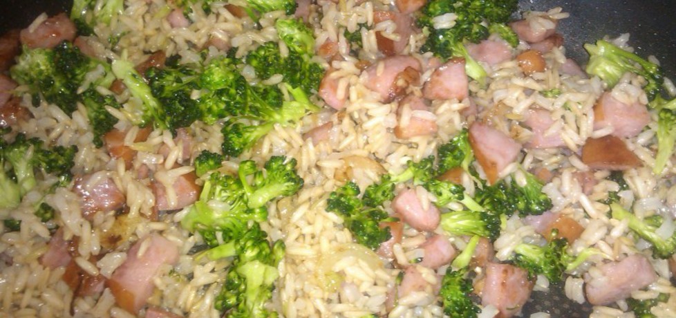 Brązowy ryż z brokułem (autor: konczi)