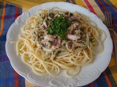 Spaghetti z wędzoną makrelą