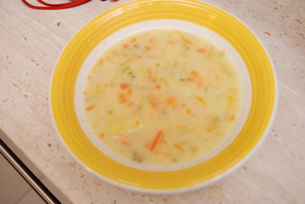 Zupy: pyszna zupa ogórkowa