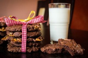 Amerykańskie cookies czekoladowe z fistaszkami