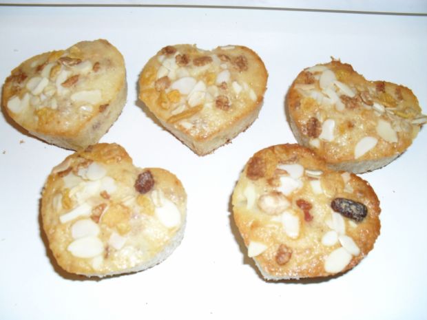 Przepis  muffinki z ananasem i musli przepis