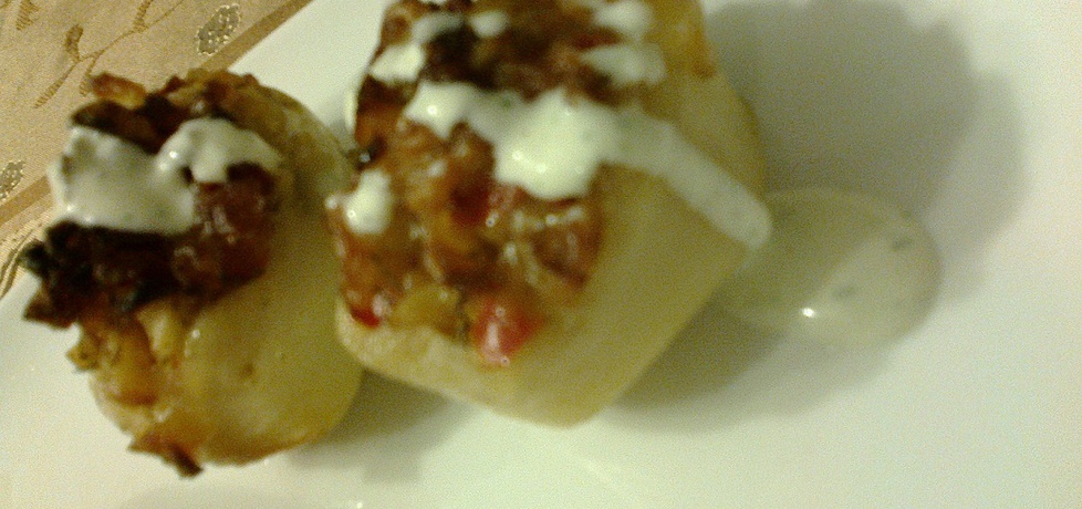Ziemniaki faszerowane z sosem czosnkowym (autor: monika141 ...