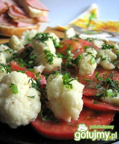 Przepis  sałatka  kiszony kalafior z pomidorem przepis