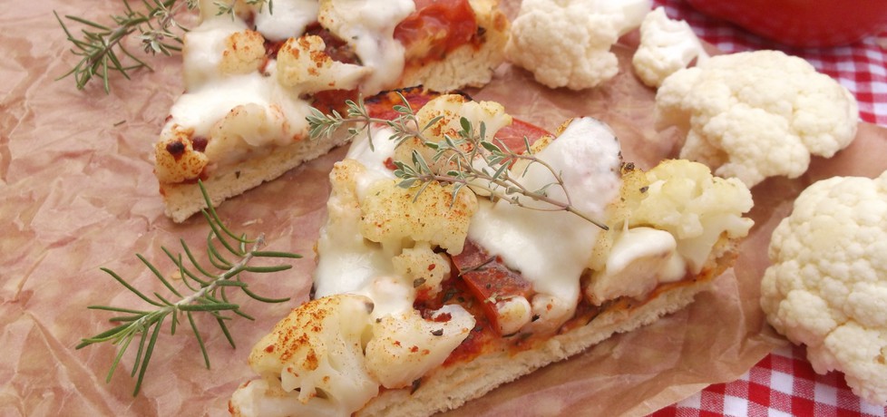 Pizza z kalafiorem, pomidorem i mozzarellą. (autor: babeczka35 ...