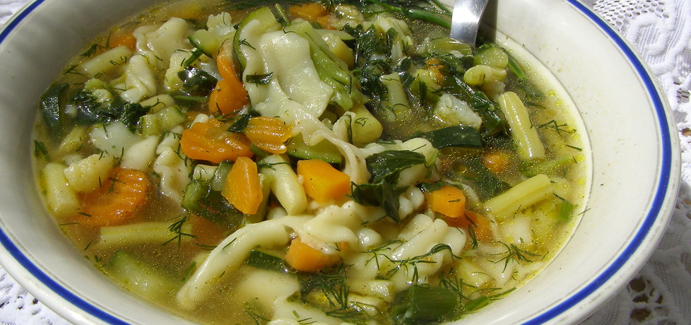 Warzywna lekka zupa z makaronem... (autor: w-mojej